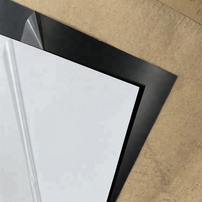 Thermoforming CNC, der doppelten Farbe-ABS Kunststoffplatte-Schnitt zu irgendeiner Größe graviert